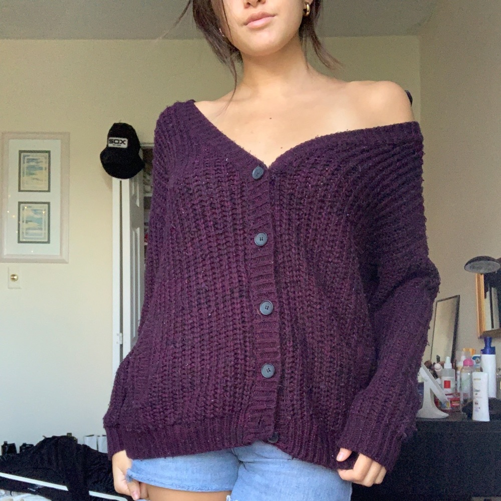 MAROON OVERSIZED CARDIGAN